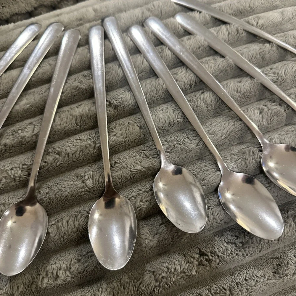 9 Teaspoons Qualite 